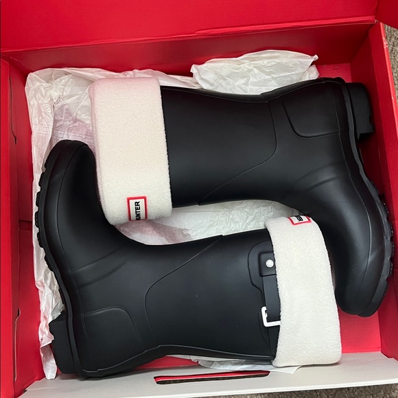 Hunter Classic Black Rain Boots - Picture 4 of 6